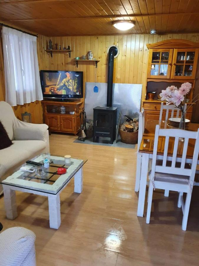 Ferienhaus De Madera Especial Y Acogedora